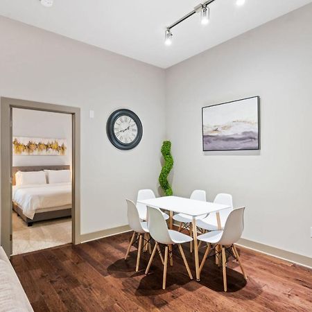 Apartamento Grand Luxury Premium Vaulted Ceilings Woodbridge Exterior foto