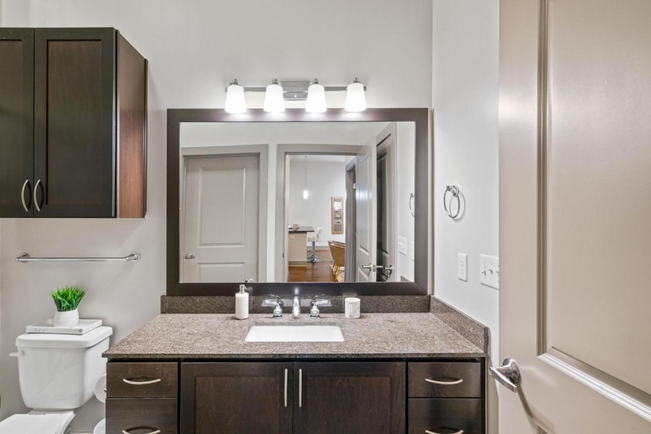 Apartamento Grand Luxury Premium Vaulted Ceilings Woodbridge Exterior foto
