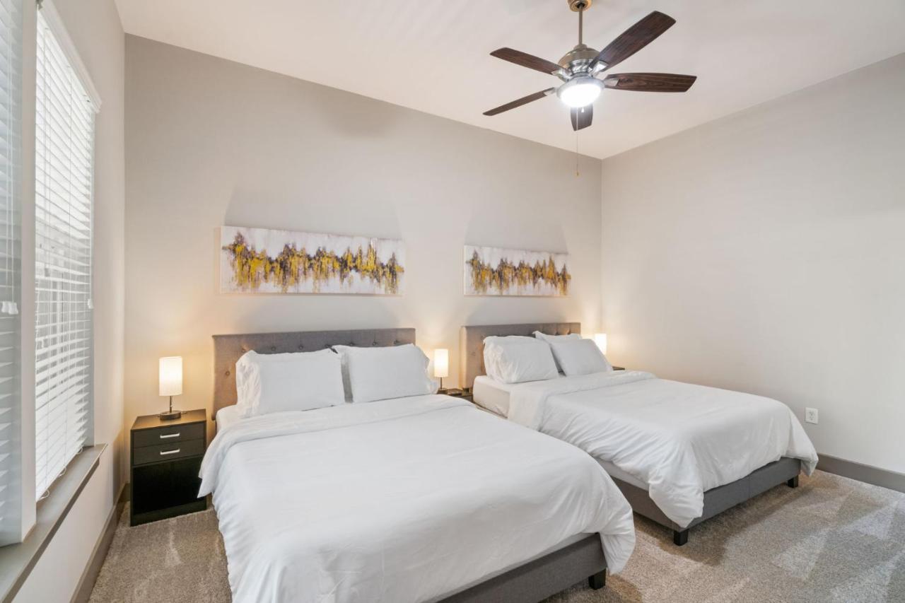 Apartamento Grand Luxury Premium Vaulted Ceilings Woodbridge Exterior foto