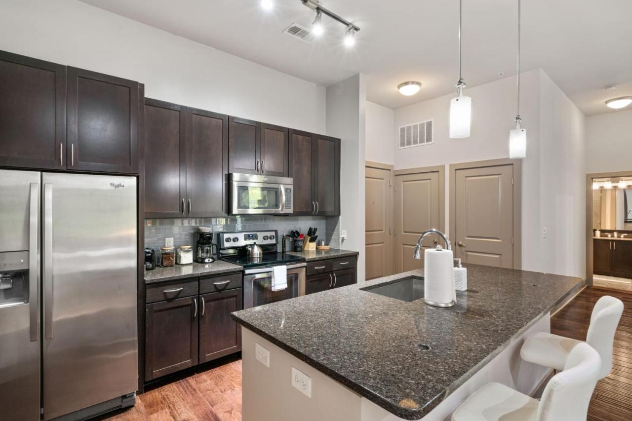Apartamento Grand Luxury Premium Vaulted Ceilings Woodbridge Exterior foto